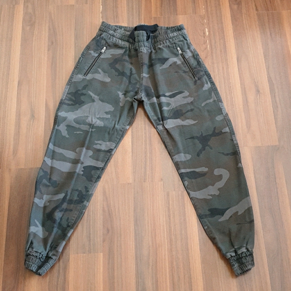 TNA camo joggers